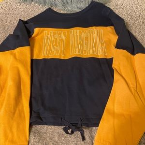 WV Long Sleeve Crop Top. Size medium.